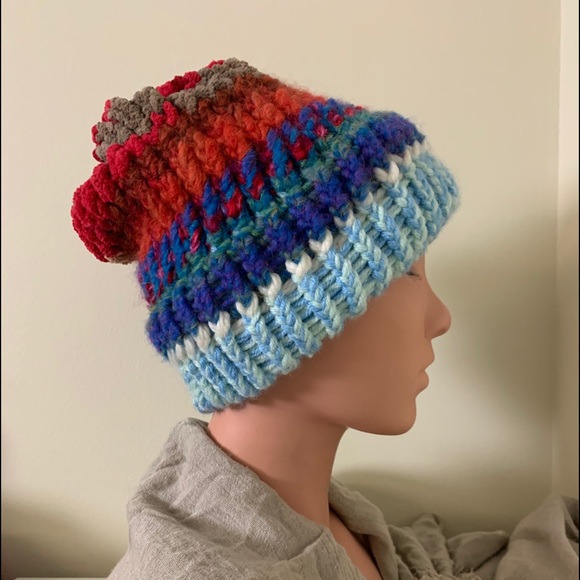 Very Soft Knit Toboggan OS - Picture 4 of 9